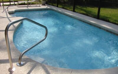 Quick pool cleaning tips for AZ pool owners